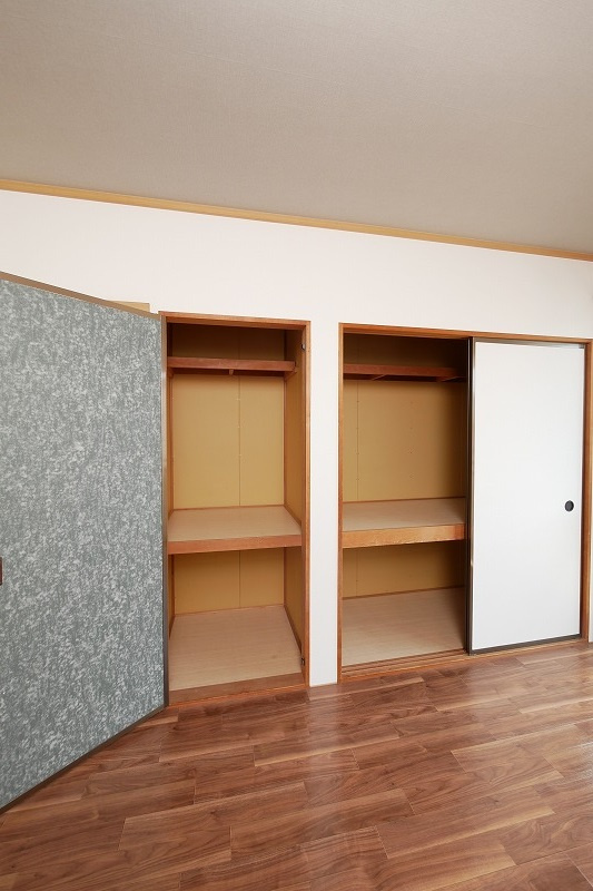 ハイム西本の収納|ハイム西本202号室　