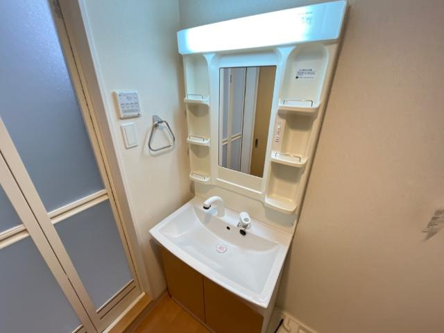 アヴァンティ三篠の洗面所|洗髪洗面化粧台