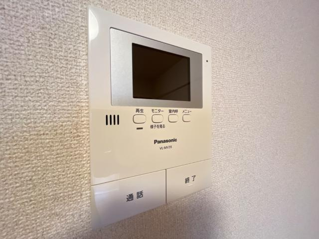 アヴァンティ三篠の内装|カメラ付インターホン