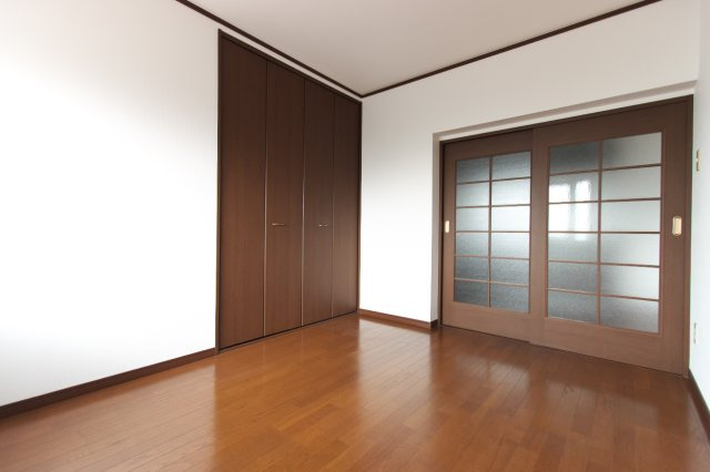 グランメール広の洋室