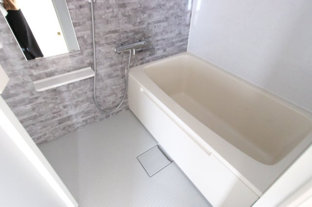 グランメール広の浴室