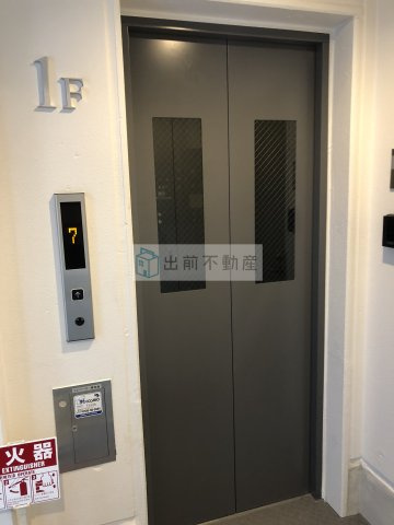 アーバンタワー池袋のエントランス