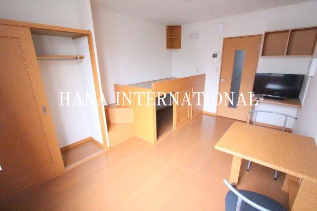 レオパレスレジェンドの居間・リビング