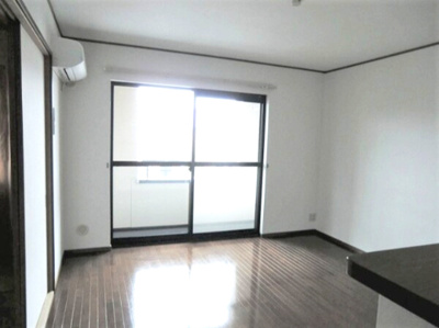 【居間・リビング】 | ヴィラ・デラエステ