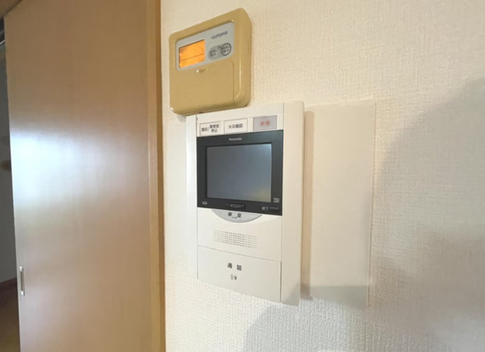 E.POPULAR　Ⅱのセキュリティ|モニター付きインターホンなので、訪問者の顔を確認できます