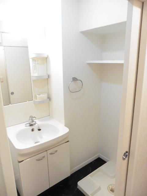 エンクレスト藤崎の洗面所