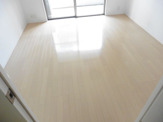 エンクレスト藤崎の居間・リビング