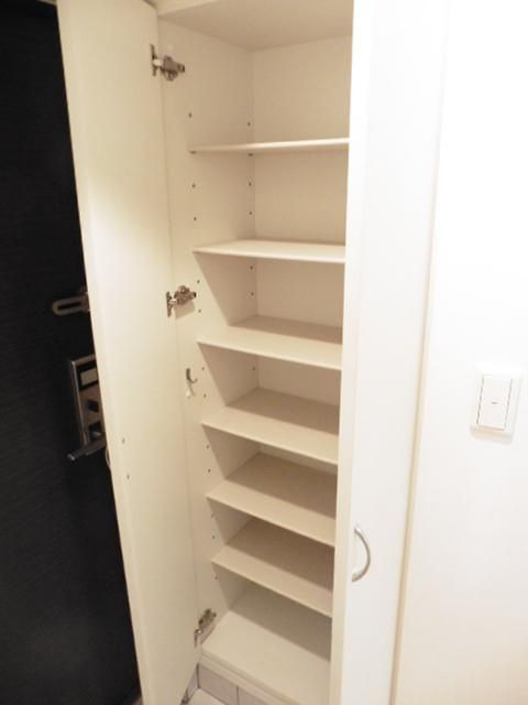 エンクレスト藤崎の収納