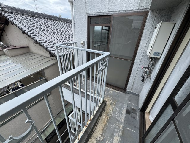 サンパレス21服部のバルコニー