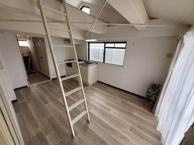 サンパレス21服部の居間・リビング