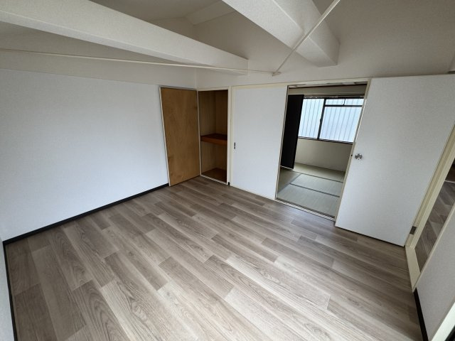 サンパレス21服部の居間・リビング