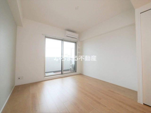 アドバンス大阪ルーチェの居間・リビング