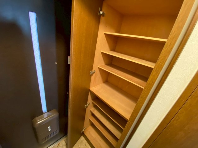 パレ甲南山手の収納