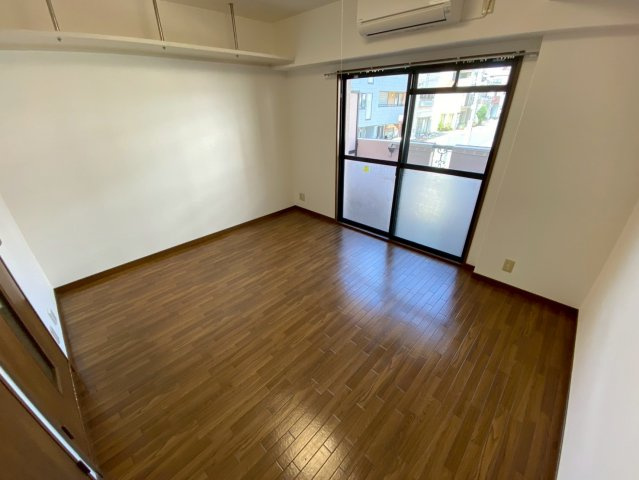 パレ甲南山手の居間・リビング