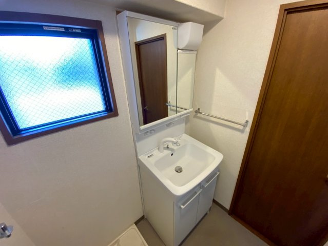 パレ甲南山手の洗面所