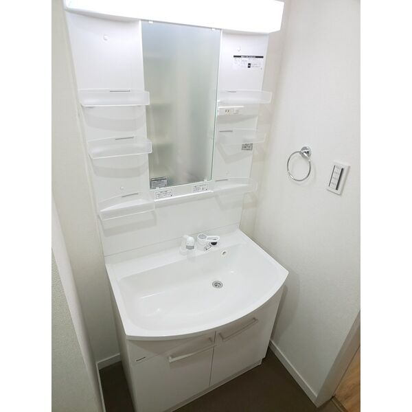 ハッピーコート五軒邸の洗面所