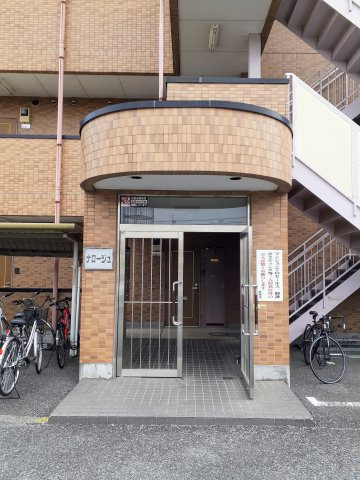 ナロージュのエントランス|エントランスです