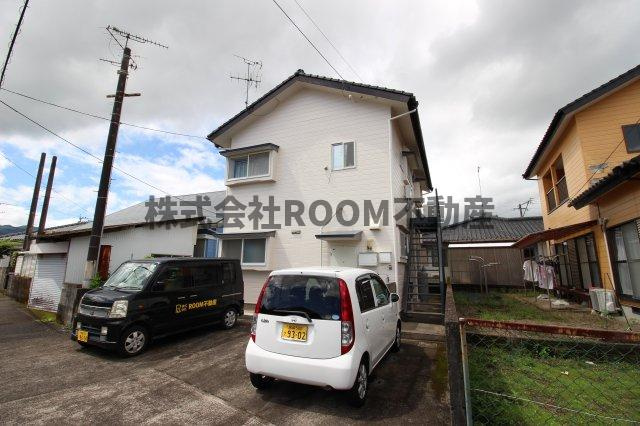 プラントハイツの駐車場|車をお持ちの方に嬉しい駐車場付きの物件です