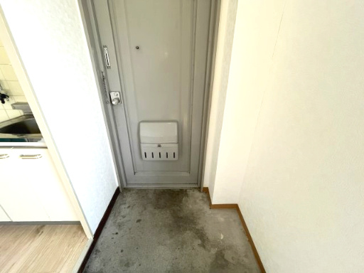 浜町ハイツの玄関