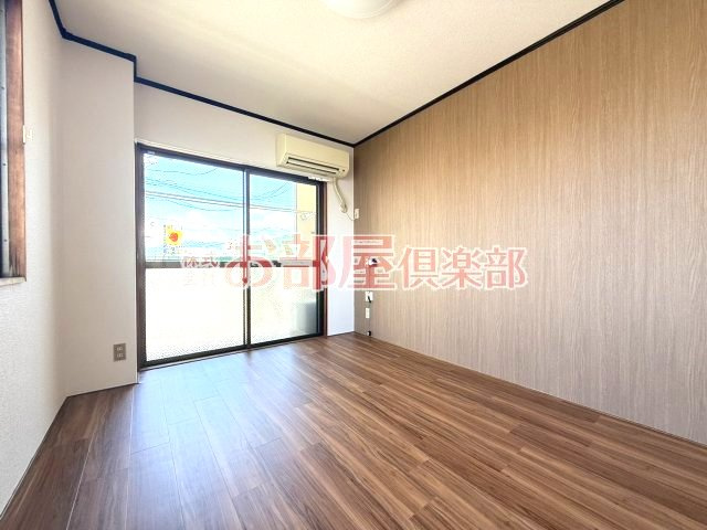 ヴィラ210の寝室|開放的な寝室です