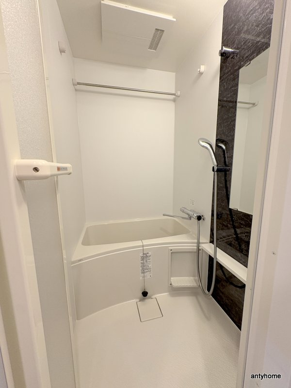 エスリード弁天町NORTH RESIDENCE　仲介手数料無料の浴室