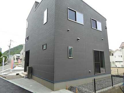 広島市安佐北区可部８丁目　新築一戸建て(全3棟) の外観