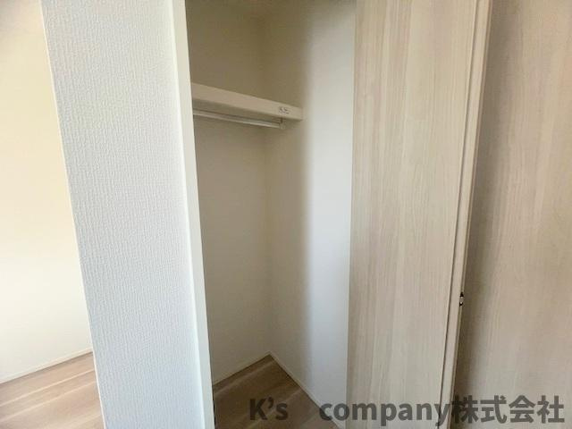 茅ヶ崎市柳島１丁目　新築戸建　１号棟の収納|洋室5帖の収納スペース◇