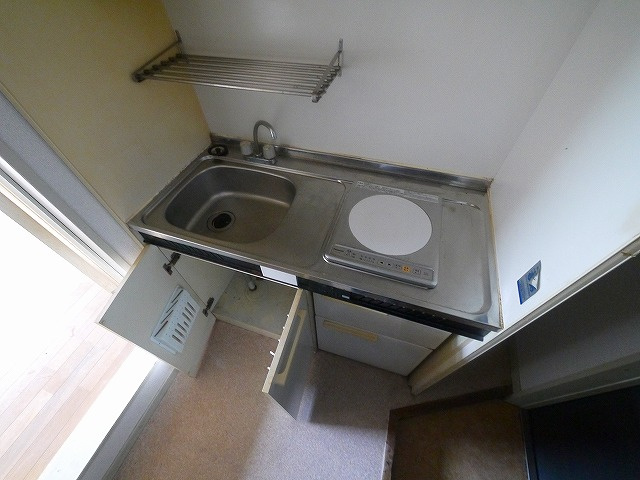 レオパレス法蓮町のキッチン