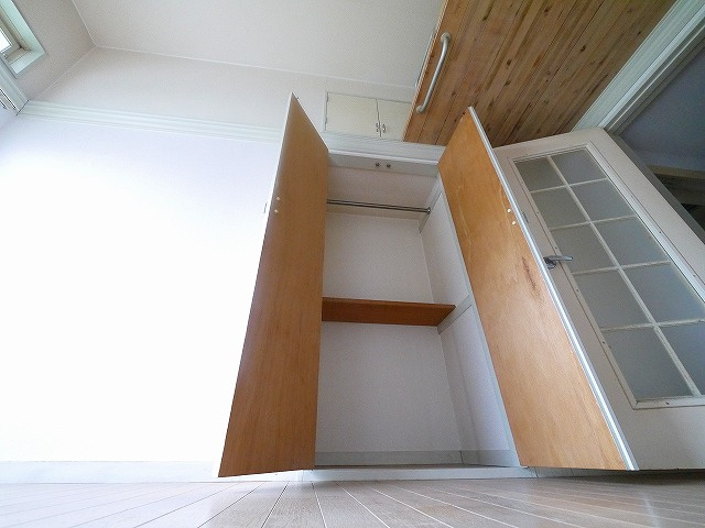 レオパレス法蓮町の収納