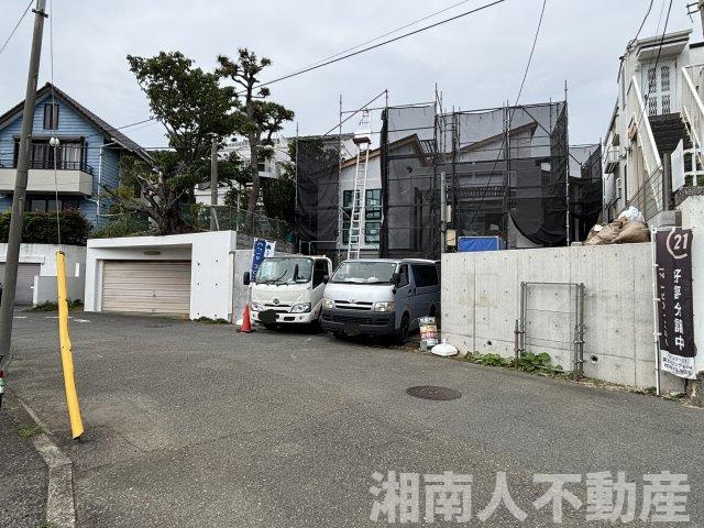 茅ヶ崎市富士見町　新築戸建の前面道路含む現地写真|前面道路含む現地写真です