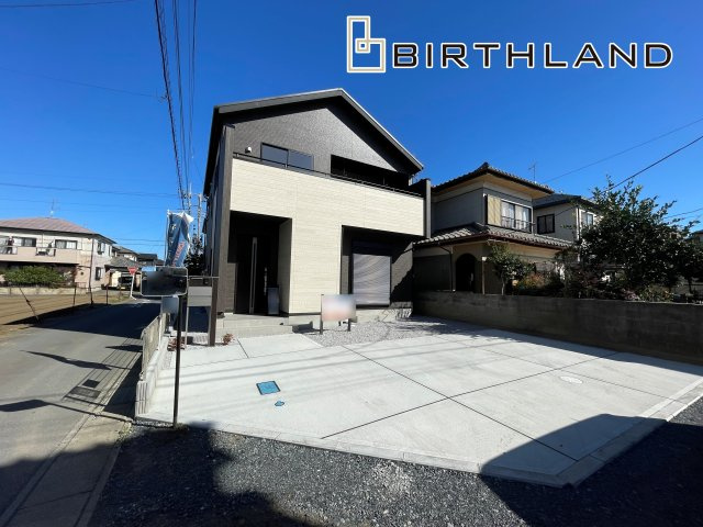 新築戸建・建売　深谷市上野台　BLOOMING GARDEN　全１棟の外観|操作も簡単なモニター付きインターフォンで、セキュリティを強化！