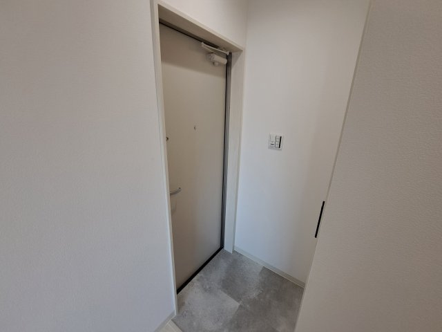 レクエルド笠屋町の玄関
