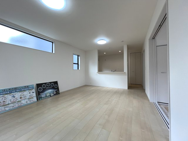青梅市大門2丁目　新築戸建全1棟の居間・リビング|15.75帖
