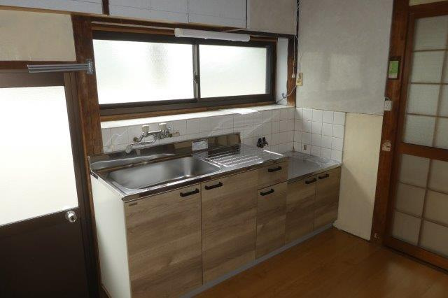 平田宇野貸家（平屋）のキッチン