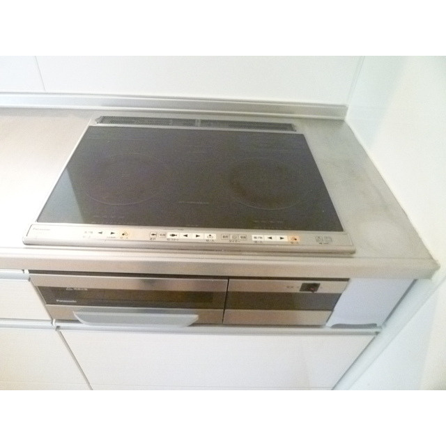 コモド次郎丸B棟のキッチン