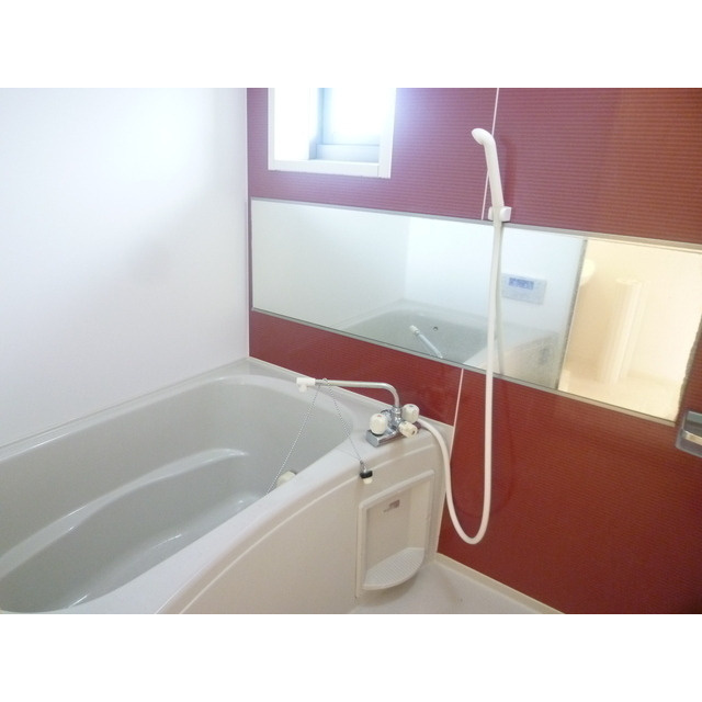 コモド次郎丸B棟の浴室