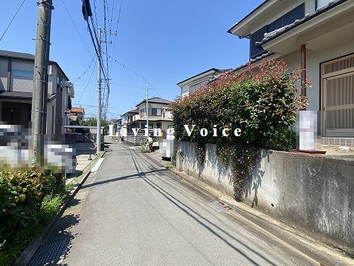 【前面道路含む現地写真】 | 【仲介手数料０円】平塚市南原3丁目　中古一戸建て | 平塚市南原3丁目　中古一戸建て