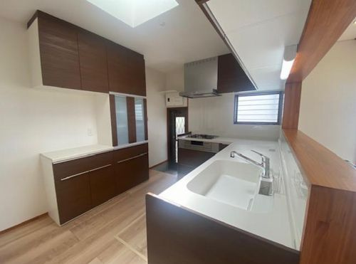 【キッチン】 | 【仲介手数料０円】平塚市南原3丁目　中古一戸建て | 平塚市南原3丁目　中古一戸建て