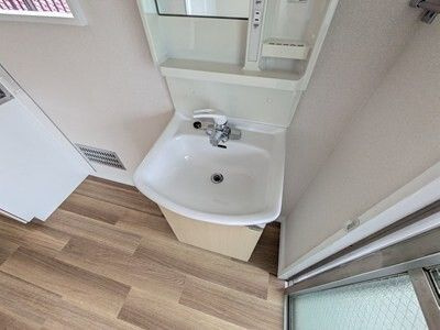 高橋コーポの独立洗面台