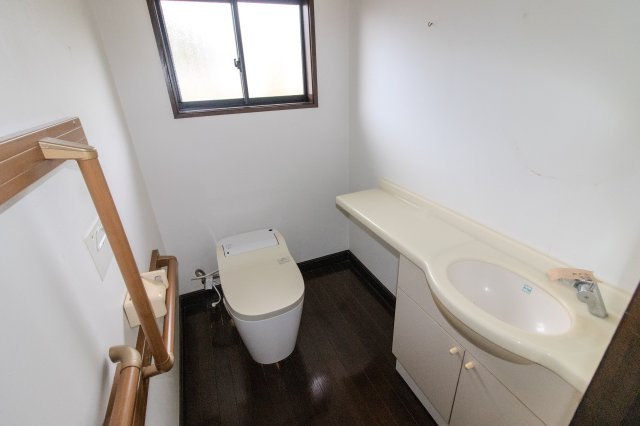 足利市田島町の中古一戸建のトイレ