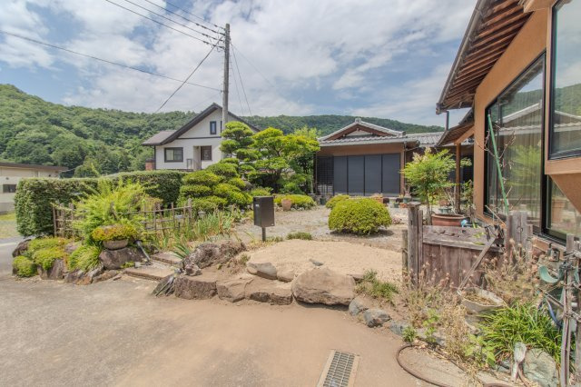 足利市田島町の中古一戸建の庭