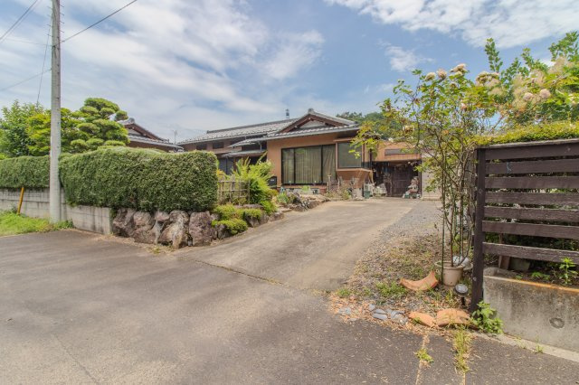 足利市田島町の中古一戸建の外観