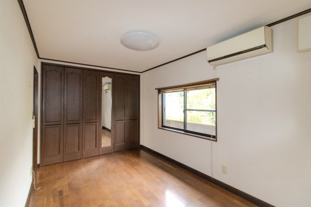 足利市田島町の中古一戸建の洋室