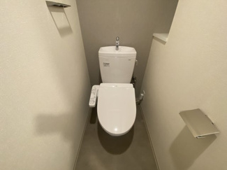 【トイレ】 | ファステート難波デラックス | ゆったりとした空間のトイレです
