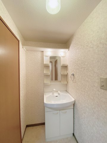 フラッツ巽ヶ丘東の洗面所