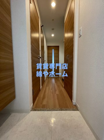 エグゼ難波南Ⅴの玄関|きれいな玄関です