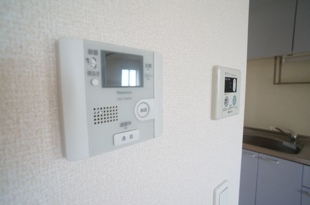 ボヌビー宝塚のセキュリティ|オートロック解除機能付きのTVモニターホンです