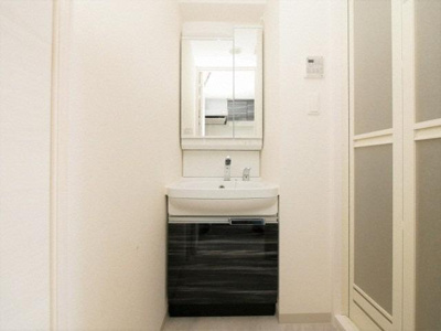 【洗面所】 | ファステート難波WESTディオン | 独立洗面台です