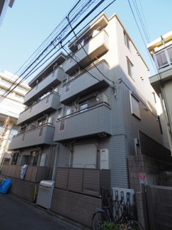 【外観】 | 大久保駅も徒歩5分の好立地！どこへ行くにも便利な立地です！