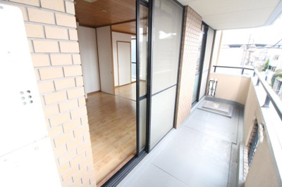 【バルコニー】 | グレイスパイン | 洋室側バルコニー